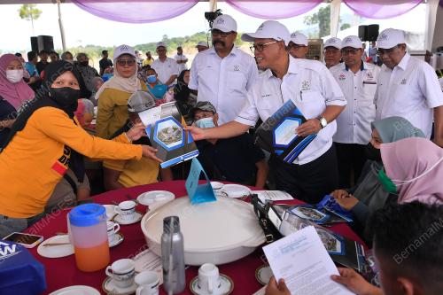 DATUK SERI WAN ROSDY WAN ISMAIL