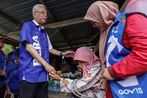 DATUK SERI ISMAIL SABRI YAAKOB