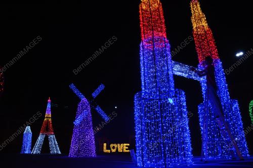 PERSIAPAN KARNIVAL LAMPU LED
