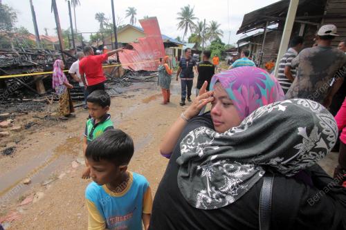 PH12_17052014_TERBAKAR