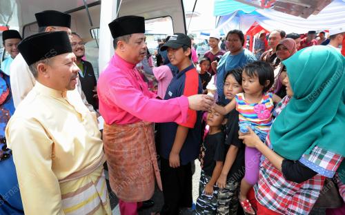 PH12_17082014_RAYA