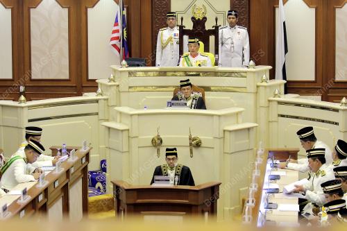 PH12_18052015_SIDANG_DUN