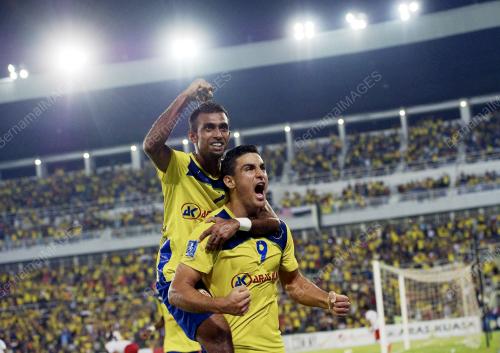 PH12_19042014_BOLA