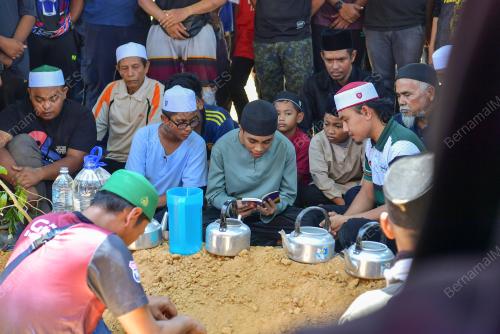 TRAGEDI NAHAS PESAWAT ELMINA
