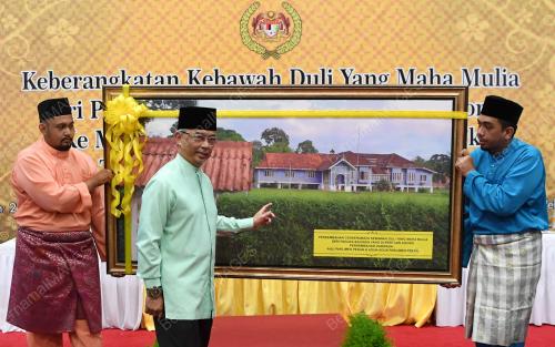 PH12_22022019_AGONG_BN201902211313