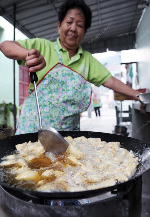 PERSIAPAN TAHUN BARU CINA
