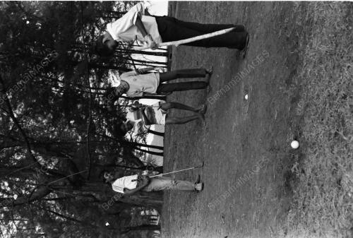 PERMAINAN GOLF