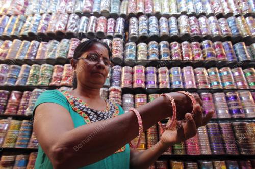 PH12_24102016_DEEPAVALI