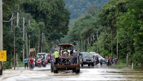 PH12_25012017_BANJIR