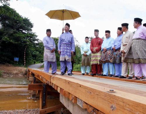 TENGKU ABDULLAH SULTAN AHMAD SHAH