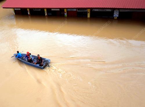 PH12_28012017_BANJIR