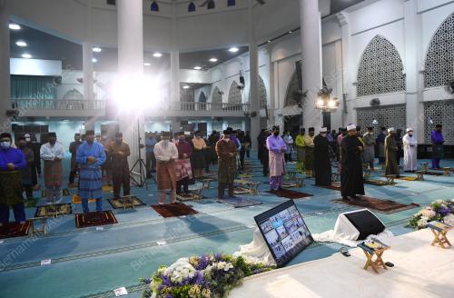 DATUK SERI WAN ROSDY WAN ISMAIL