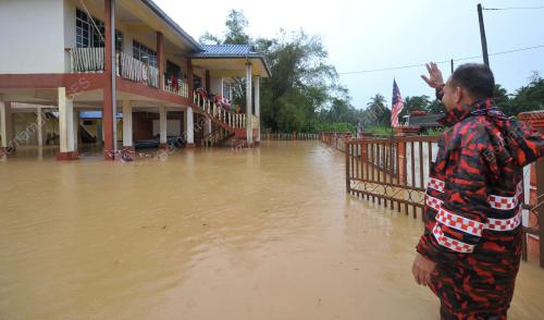 PH12_29122014_BANJIR