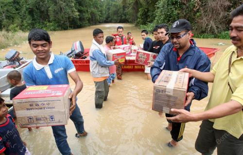 PH13_01022011_BANJIR