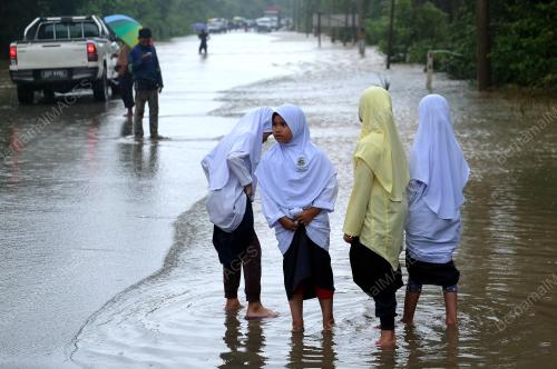 PH13_02012018_BANJIR
