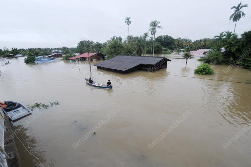 PH13_04122013_BANJIR
