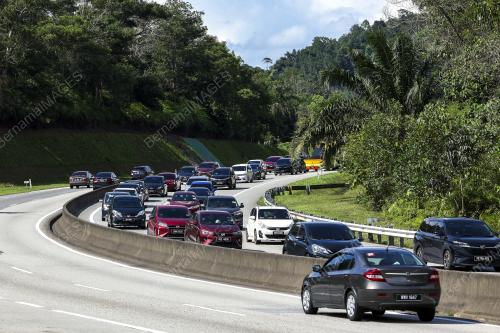 TRAFIK SESAK MENGHALA KUALA LUMPUR