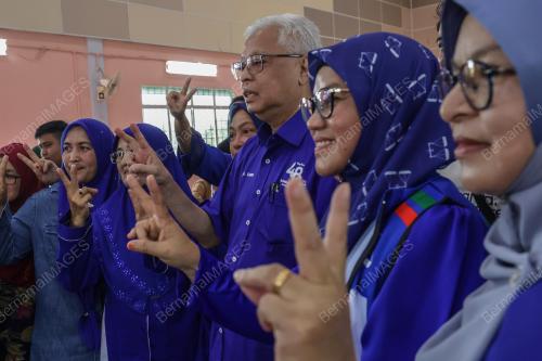 DATUK SERI ISMAIL SABRI YAAKOB