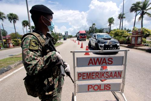 SEKATAN JALAN RAYA