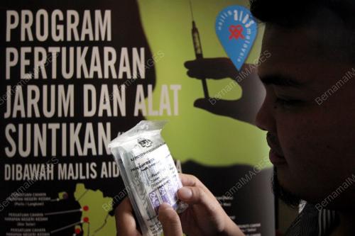 PH13_11102014_AIDS