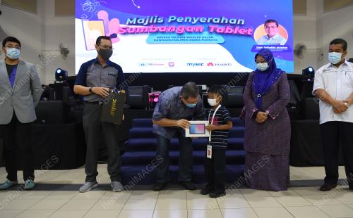 DATUK SAIFUDDIN ABDULLAH