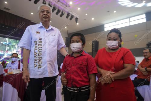 DATUK SERI ISMAIL SABRI YAAKOB