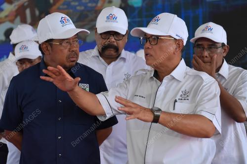 DATUK SERI WAN ROSDY WAN ISMAIL