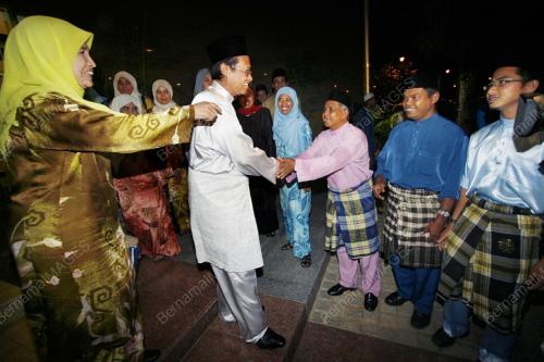 AHMAD SHABERY CHEEK