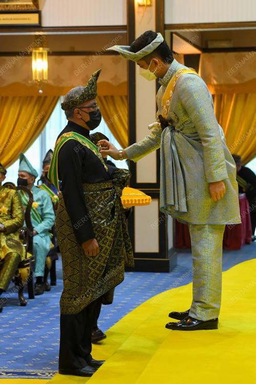TENGKU HASSANAL IBRAHIM ALAM SHAH AL-SULTAN ABDULLAH 