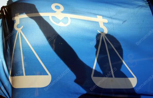 PH13_19042018_BENDERA