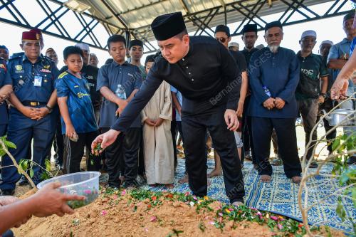 TRAGEDI NAHAS PESAWAT ELMINA