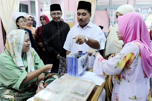 DATUK ISMAIL MOHAMED SAID