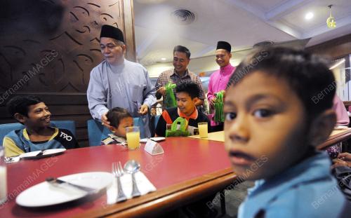 PH13_24062015_RAMADAN