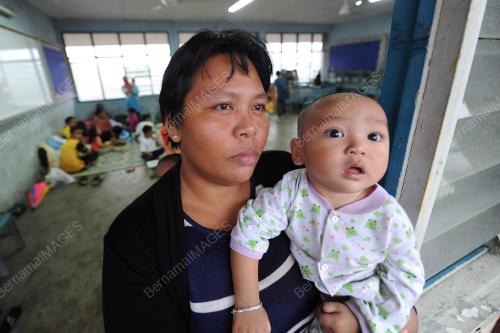 PH13_24122012_BANJIR