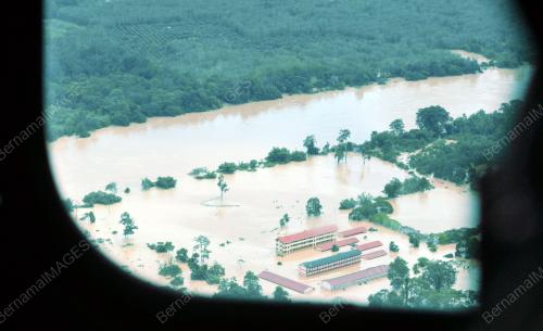 PH13_27122014_BANJIR