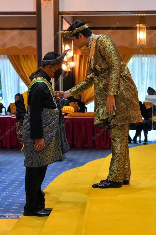 TENGKU HASSANAL IBRAHIM ALAM SHAH AL-SULTAN ABDULLAH