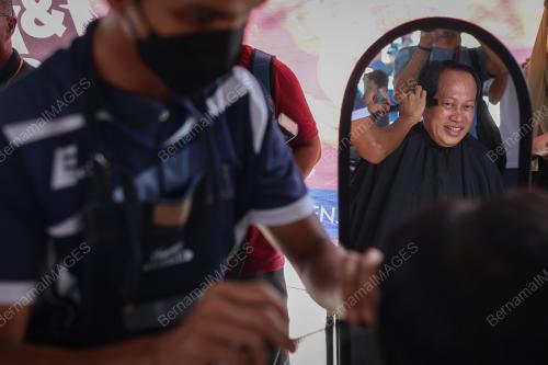 DATUK SERI AHMAD MASLAN