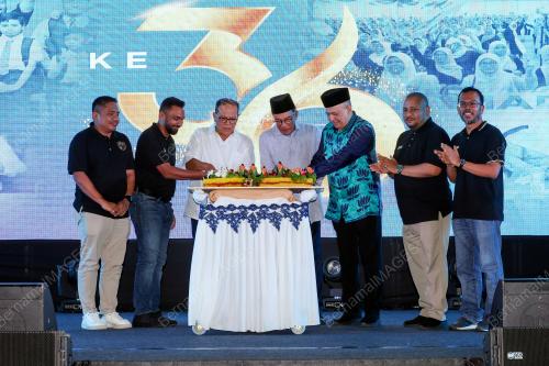 DATUK SERI ANWAR IBRAHIM