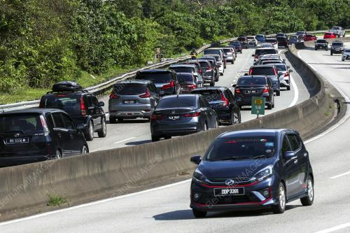 TRAFIK SESAK MENGHALA KUALA LUMPUR