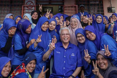 DATUK SERI ISMAIL SABRI YAAKOB