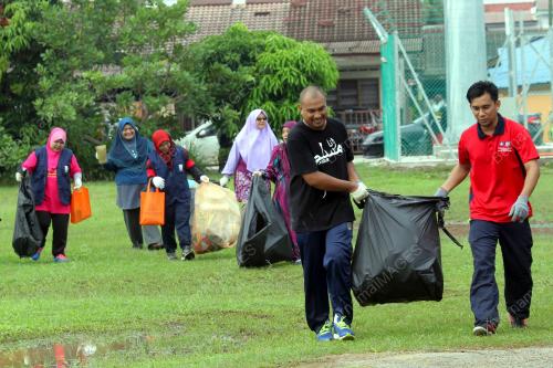 PH14_08112015_GOTONG_ROYONG