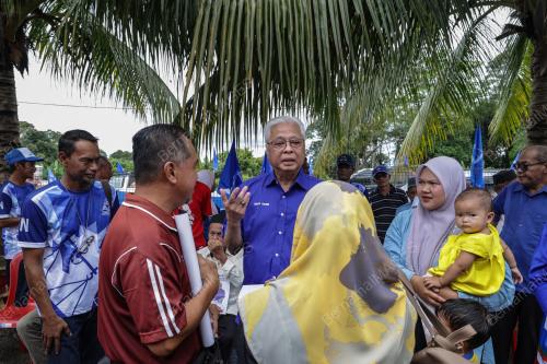 DATUK SERI ISMAIL SABRI YAAKOB