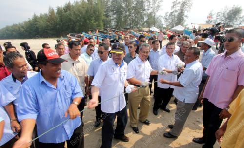 TAN SRI MUHYIDDIN YASSIN
