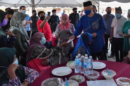 DATUK SERI ISMAIL SABRI YAAKOB