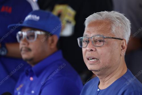 DATUK SERI ISMAIL SABRI YAAKOB