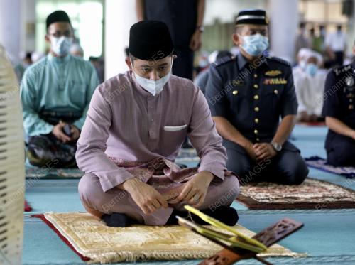 TENGKU HASSANAL IBRAHIM ALAM SHAH