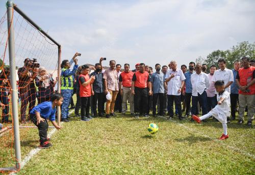 DATUK SERI ISMAIL SABRI YAAKOB