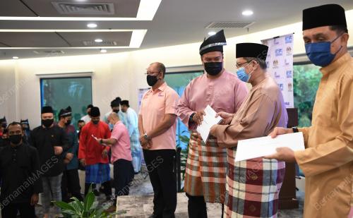 DATUK SAIFUDDIN ABDULLAH