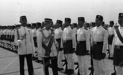 PH14_26012015_AGONG_LAWAT