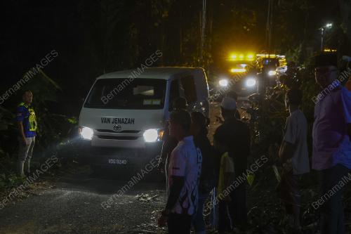LIMA SEKLUARGA MAUT DALAM KEBAKARAN